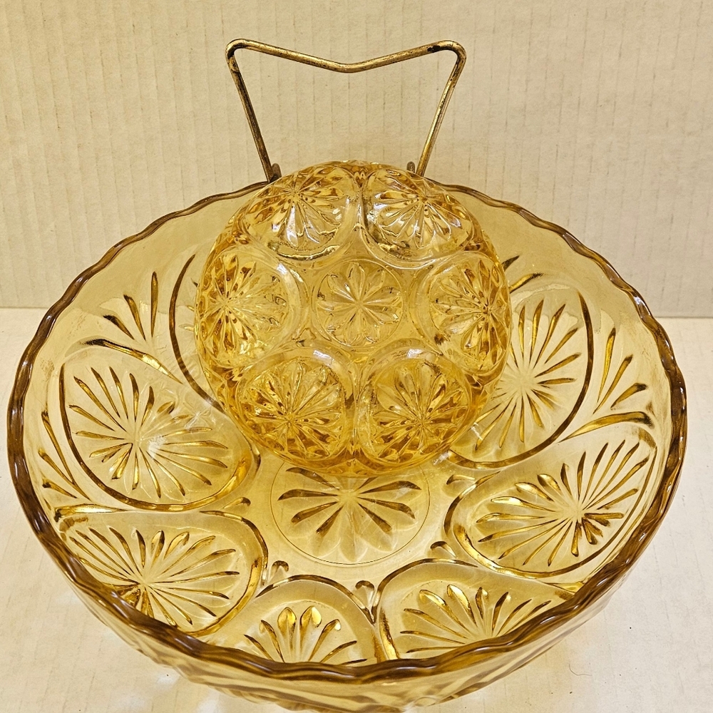 Vintage 2 pc Set with mini stand